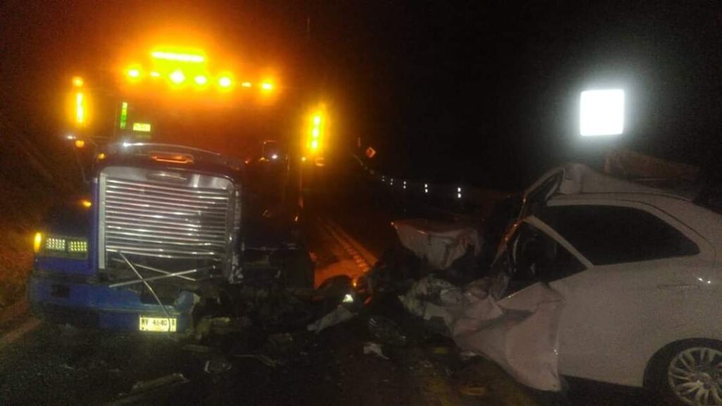 Choque En La Autopista Siglo Xxi Deja Una Persona Muerta