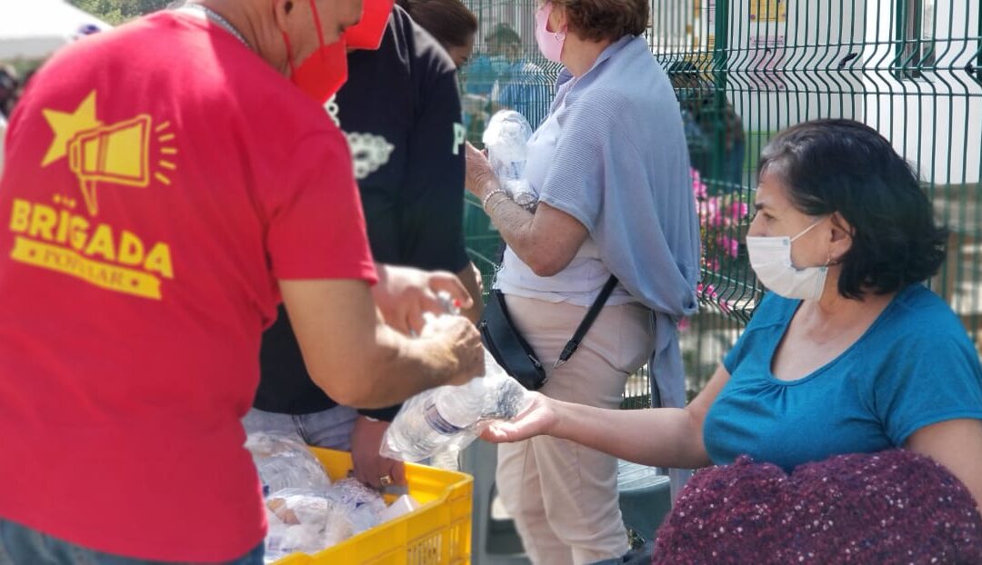 Brigadas populares refuerzan lucha contra covid con acciones solidarias Uruapan, Michoacán