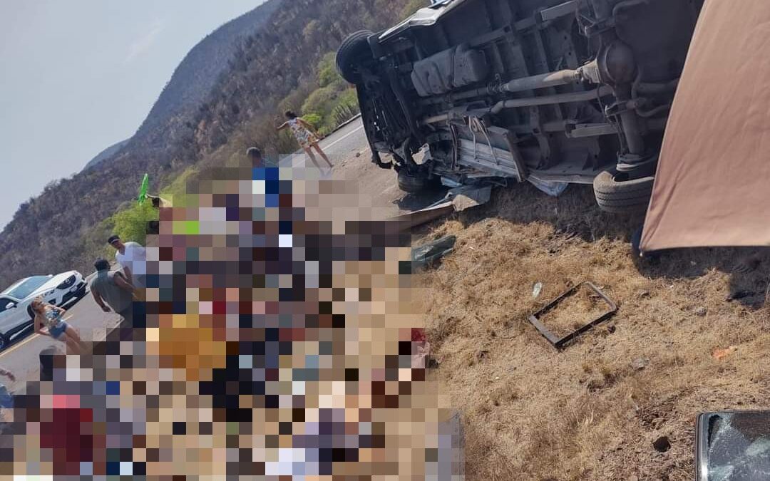 Choque deja 3 muertos en la Siglo XXI