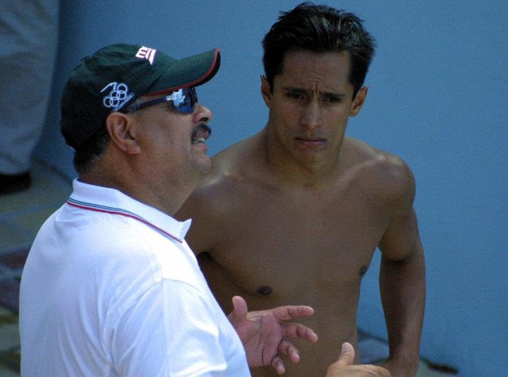 Muere uruapense entrenador de medallistas olímpicos de clavados