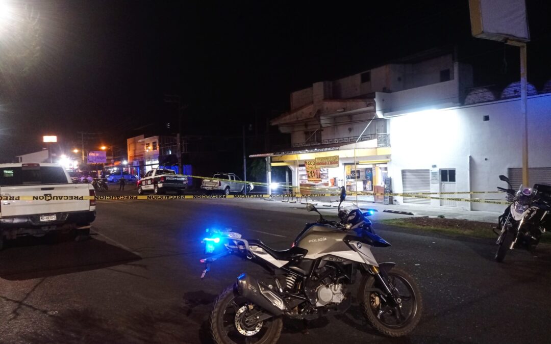 Ataque armado en taquería deja una muerta y tres heridos