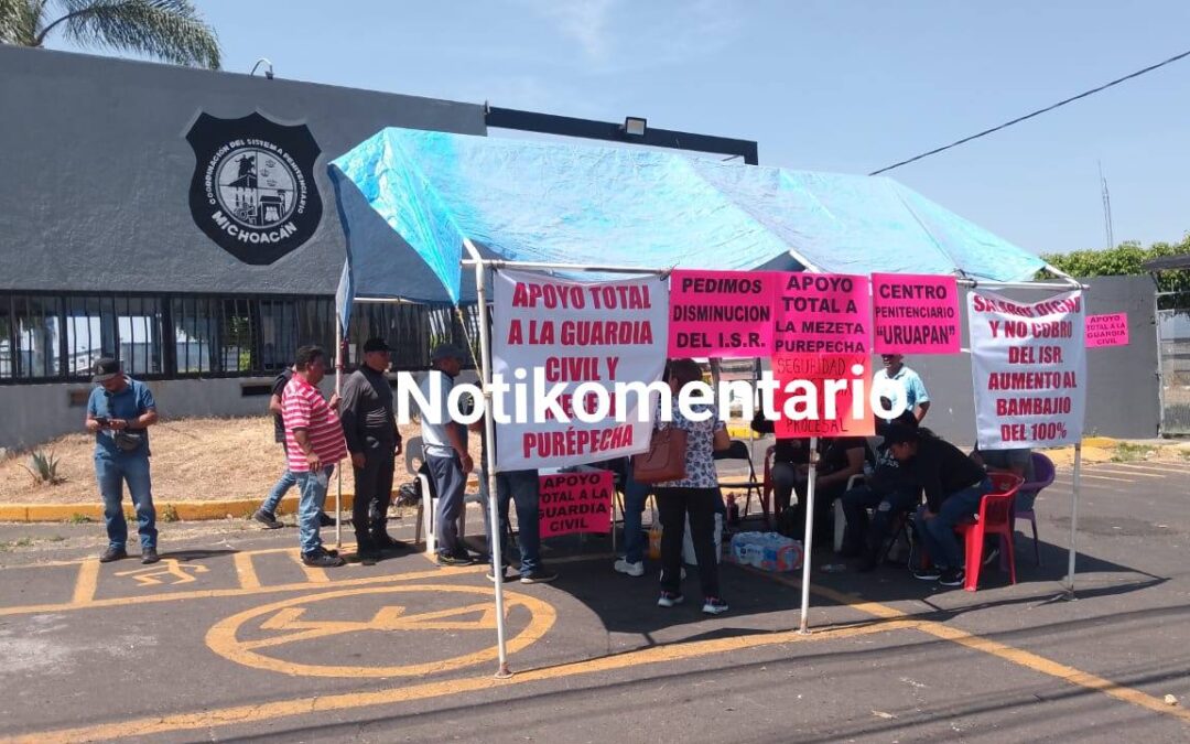 Se manifiestan elementos de la Guardia Civil, piden salarios justos