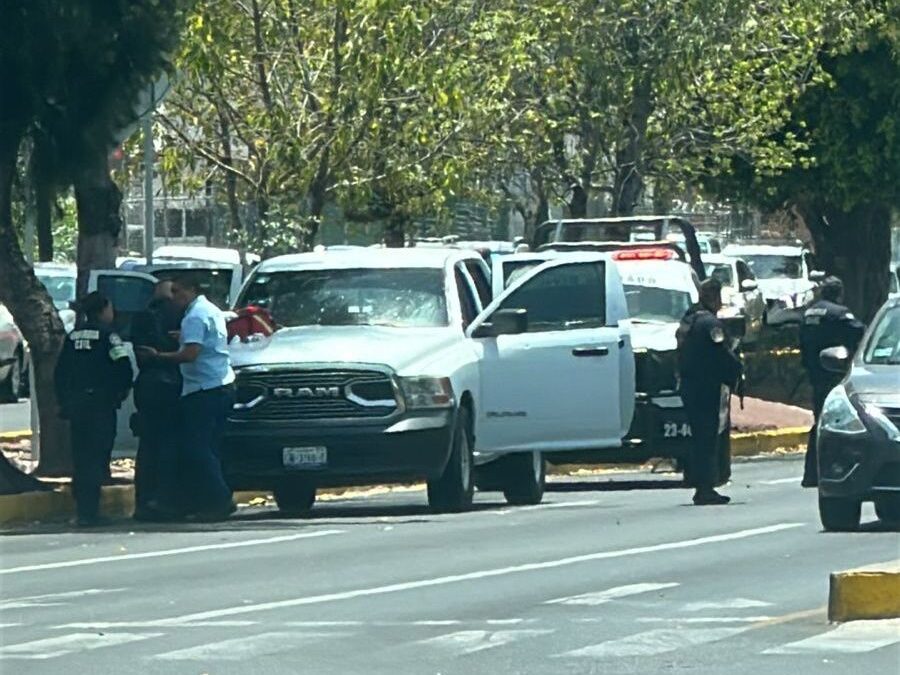 Balean a dos elementos de Investigación de Guanajuato, en Morelia