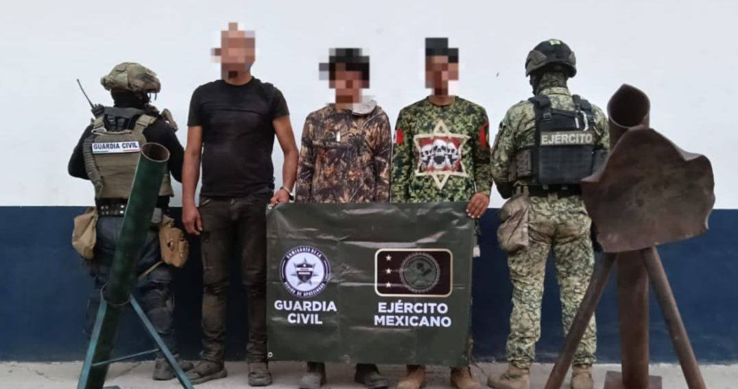 Detienen a tres hombres, aseguran armamento y droga en Acahuato