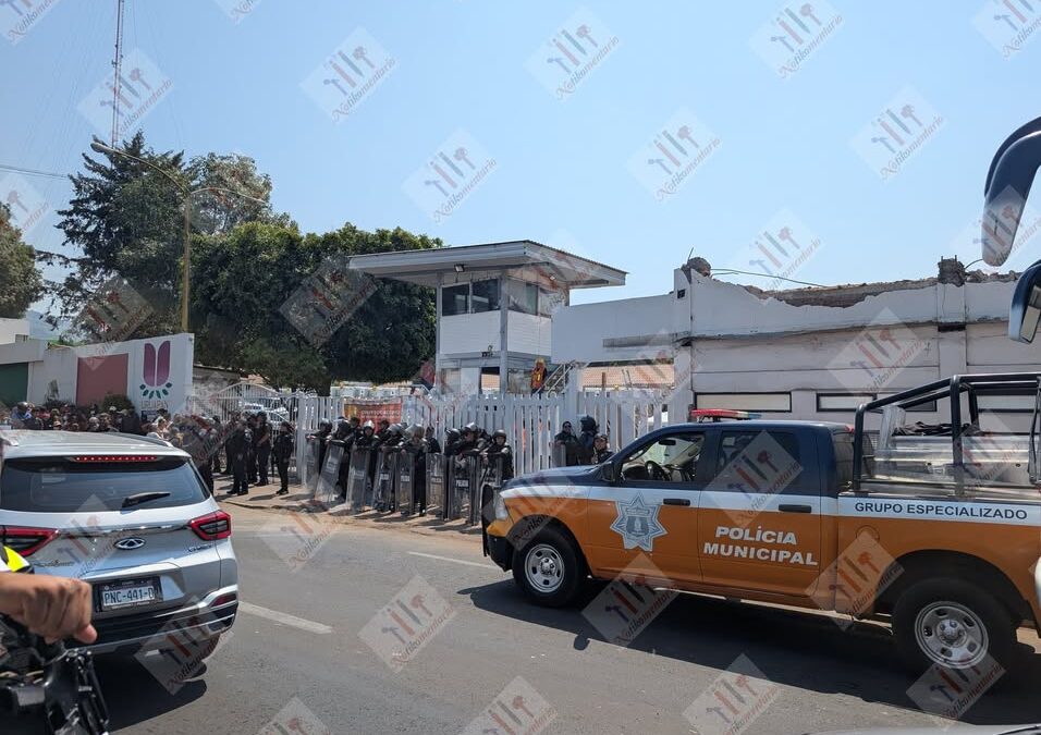 Roban negocio en el centro mientras la policía buscaba retirar a manifestantes de la presidencia