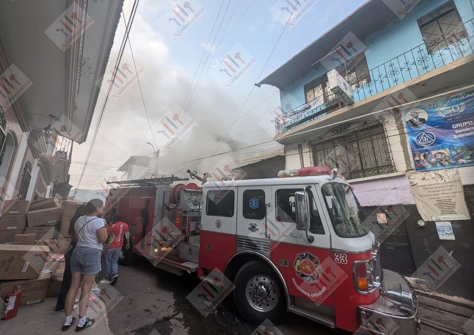 Sujeto incendia bodega de juguetes en el Centro, es detenido