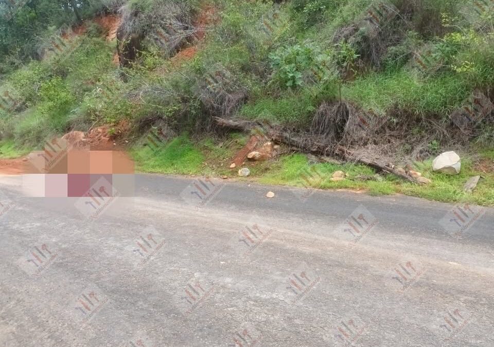 Localizan a hombre ejecutado en la carretera a Matanguaran