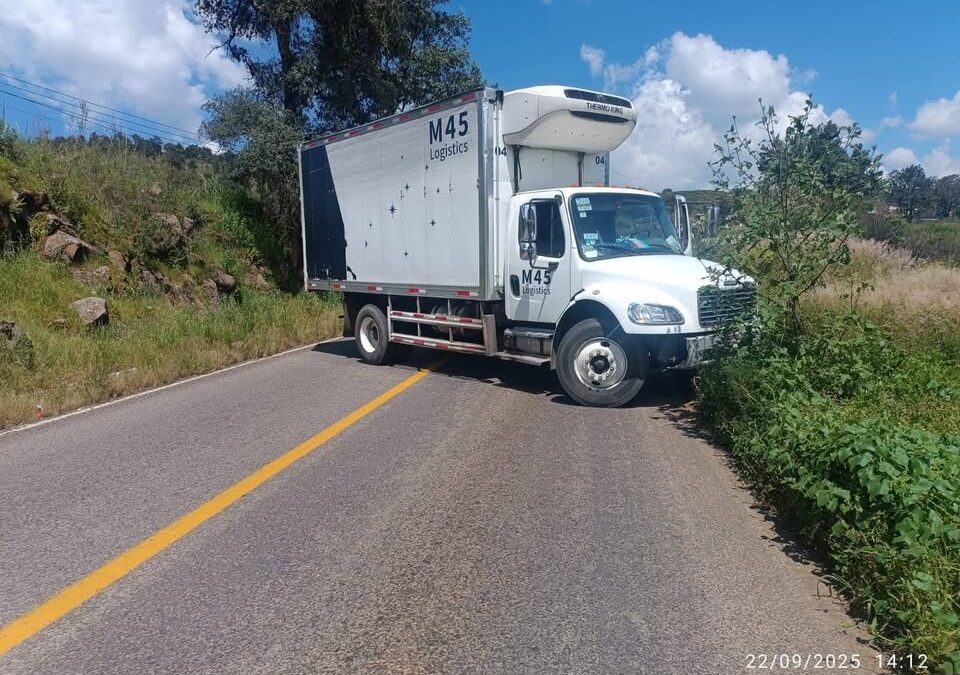 Enfrentamiento en Zirahuen provoca al menos 5 narcobloqueos en Michoacán