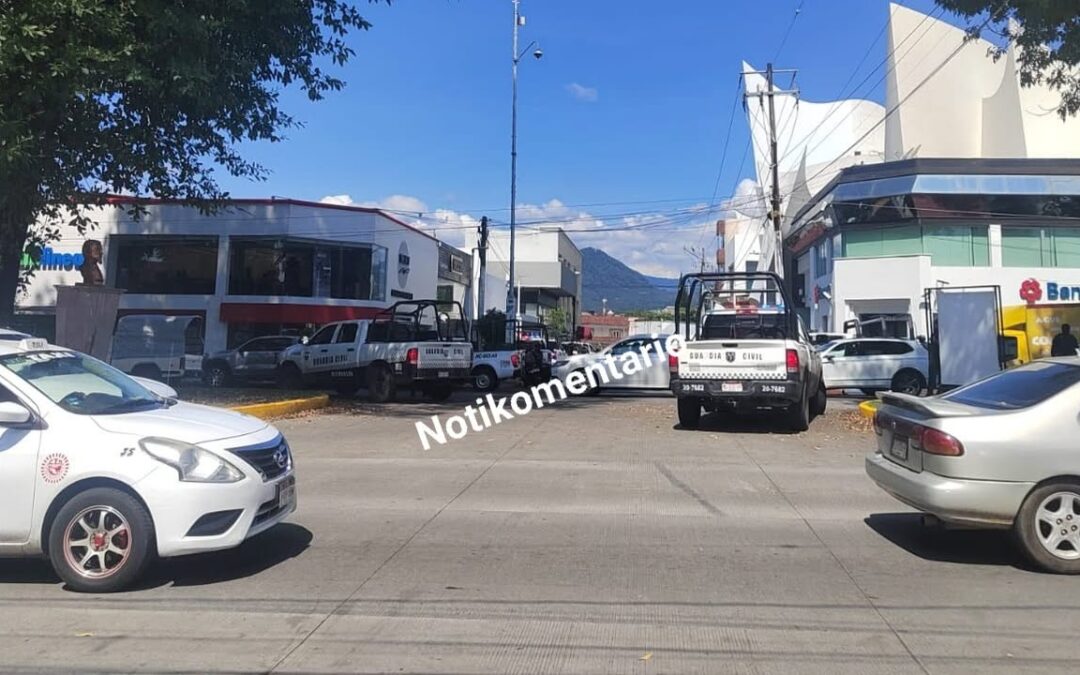 Hombre armado provoca movilización policíaca en el Paseo Lázaro Cárdenas