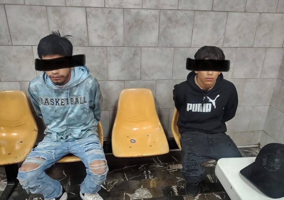 Detienen a dos menores con lanzagranadas