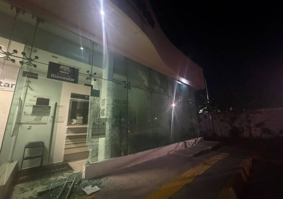 Rafaguean banco del Bienestar en Tarímbaro