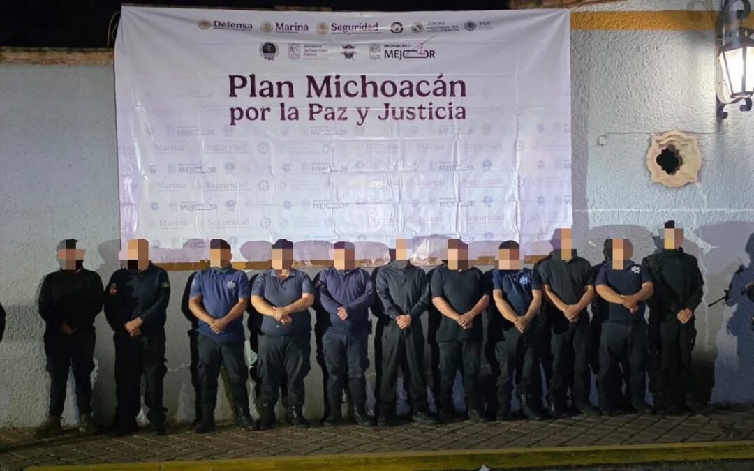 Detienen al director de la Policía Municipal de Ecuandureo y 10 elementos más