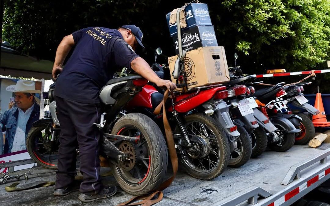 Continúan operativos contra motociclistas en Uruapan