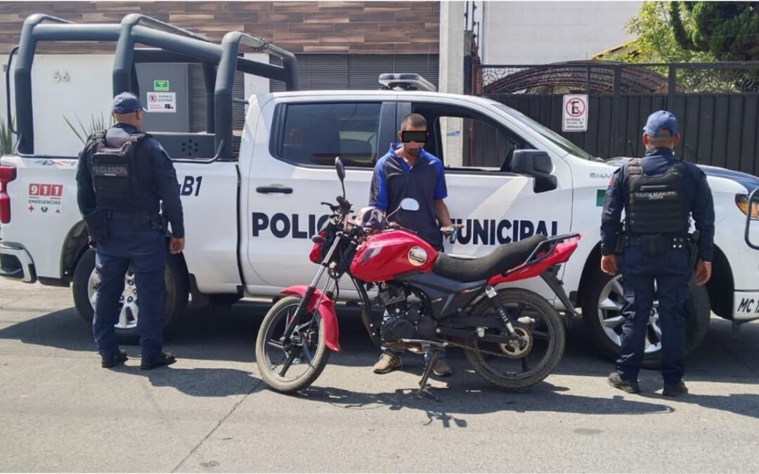 Detienen a motociclista armado en La Zapata