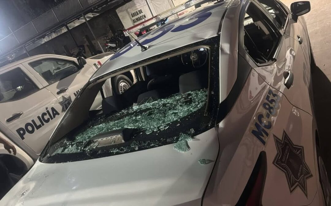 Motociclistas agreden a elementos de Tránsito Municipal