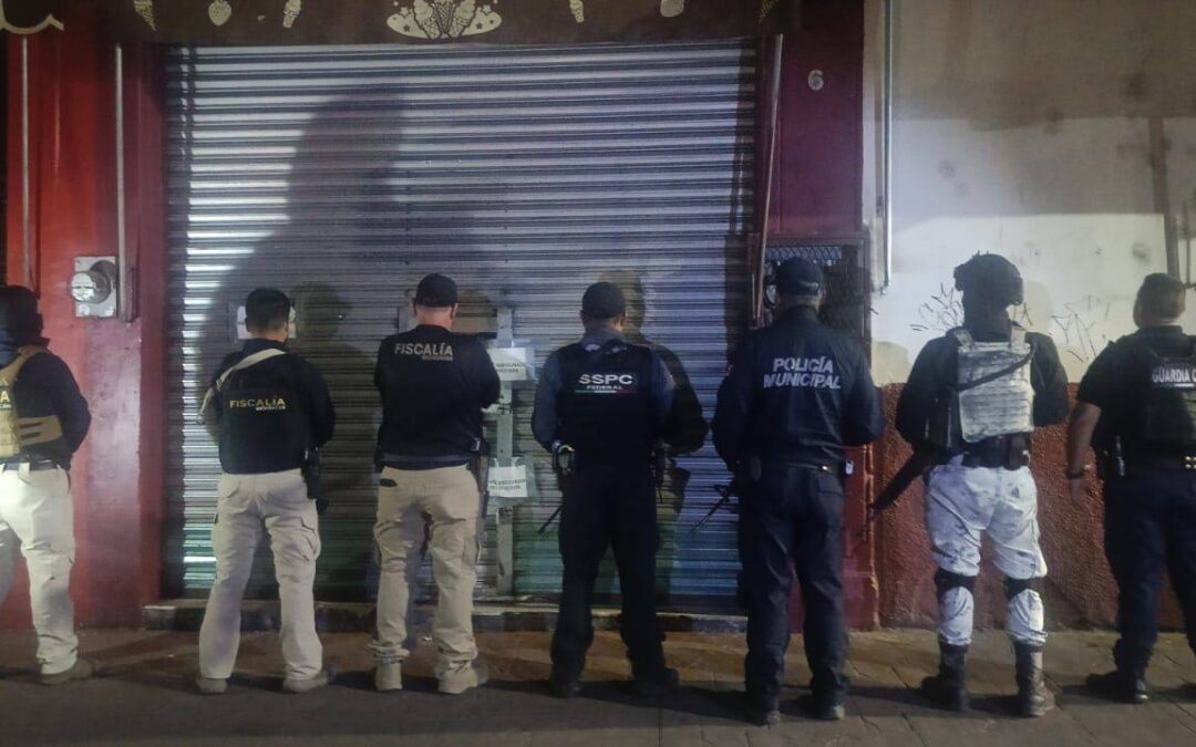Catean local en el centro, aseguran a un hombre y drogas