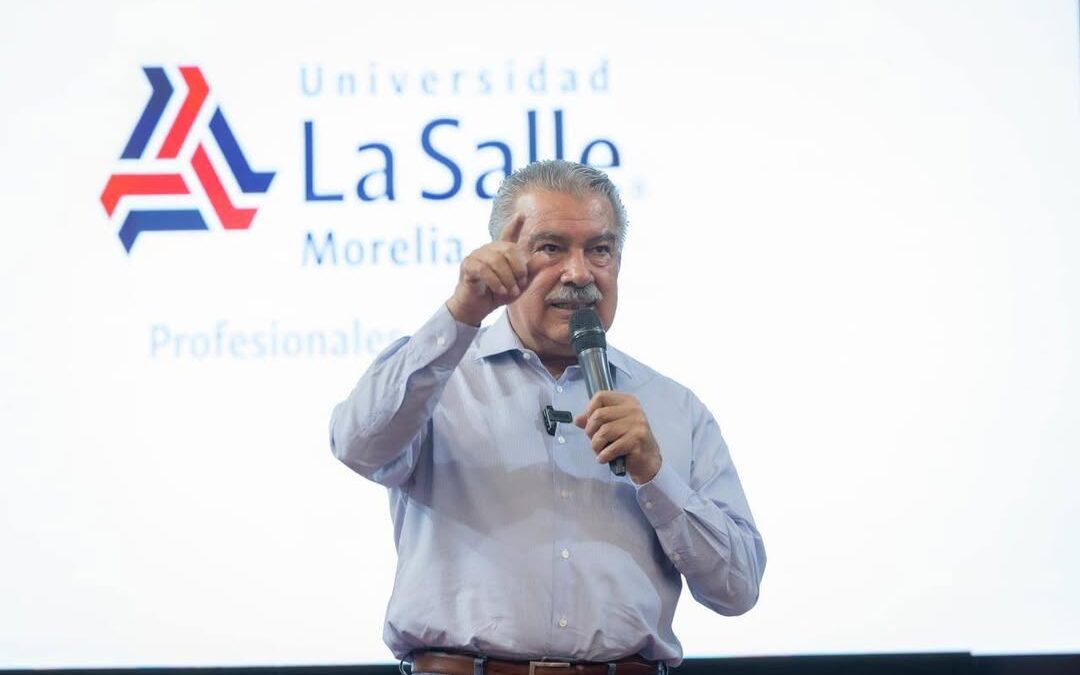 Acceso a becas y fortalecimiento de programas de estudio, compromisos de Morón con universitarios