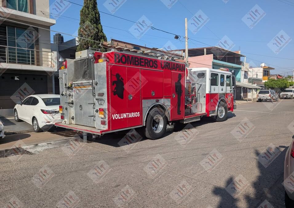 Se incendia casa en La Mora
