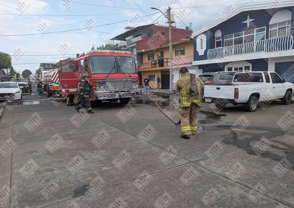 Se incendia casa en la colonia Revolución