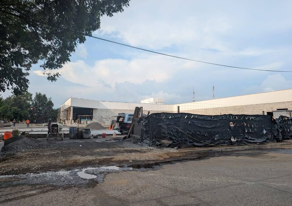 Construye Autozone dos nuevas sucursales en Uruapan